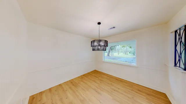 a view of empty room with window