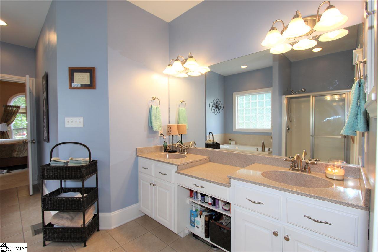 722 Silverstone Court Inman, SC 29349 - Photo 22 of 34 Gallery Image 22