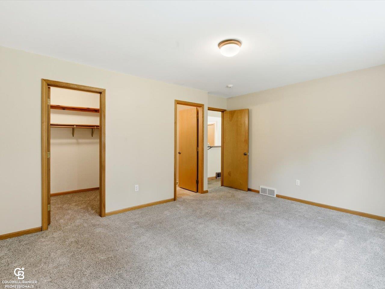 7262 Lakeshore Road Lakeport, MI 48059 - Photo 20 of 55