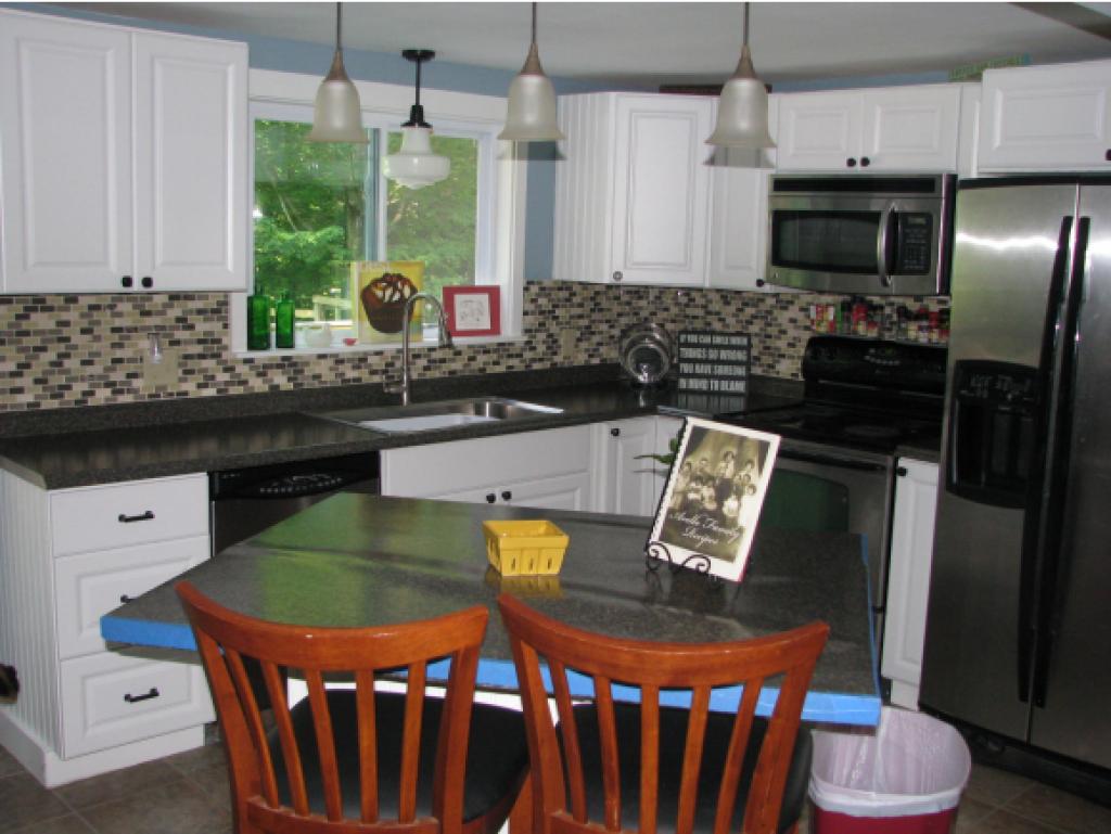 139 Old Street Road Peterborough, NH 03458 - Photo 3 of 9 Gallery Image 3