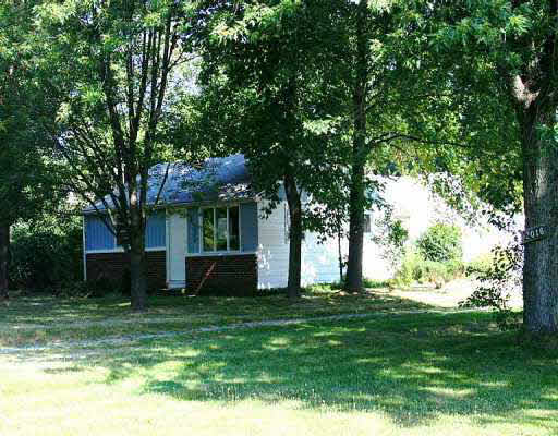 2024 West Dupont Road Fort Wayne, IN 46818 - Photo 1 of 1 Gallery Image 1