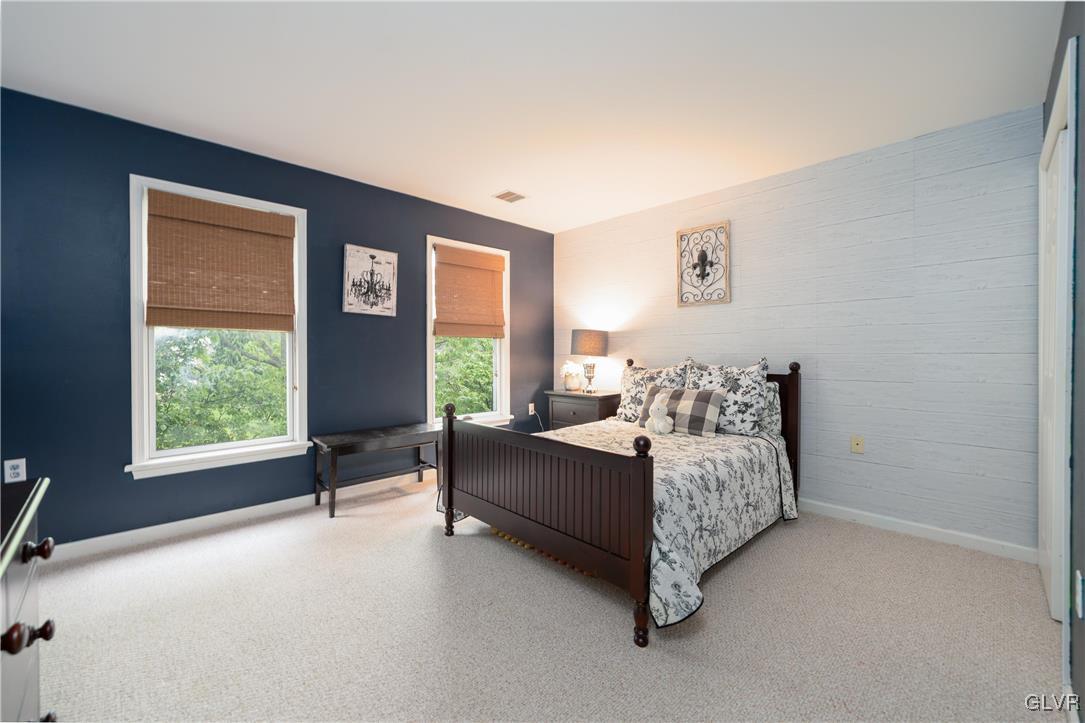 1618 Knollwood Road Bethlehem, PA 18015 - Photo 17 of 31 Bedroom