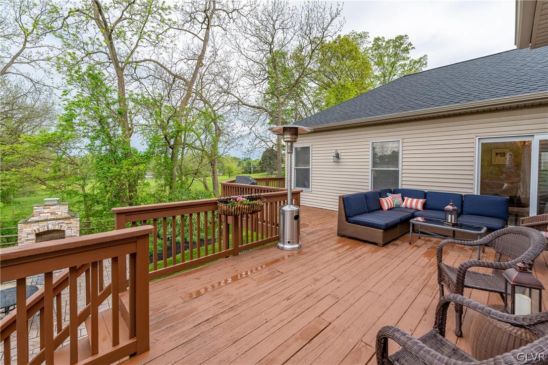 1618 Knollwood Road Bethlehem, PA 18015 - Photo 25 of 31 Deck