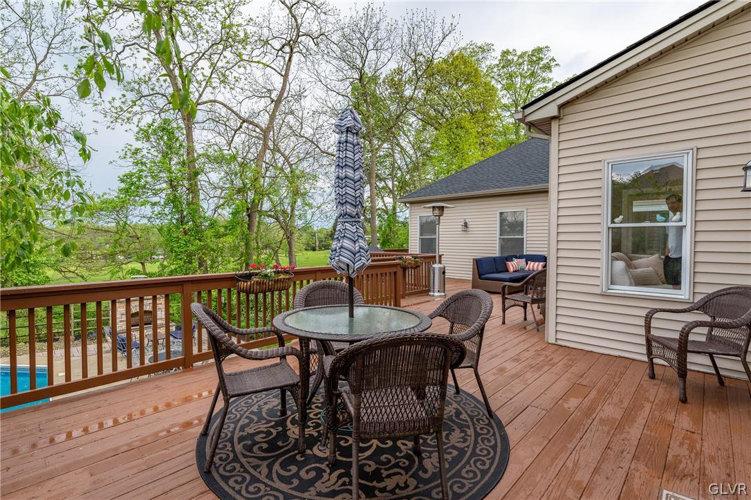 1618 Knollwood Road Bethlehem, PA 18015 - Photo 26 of 31 Deck
