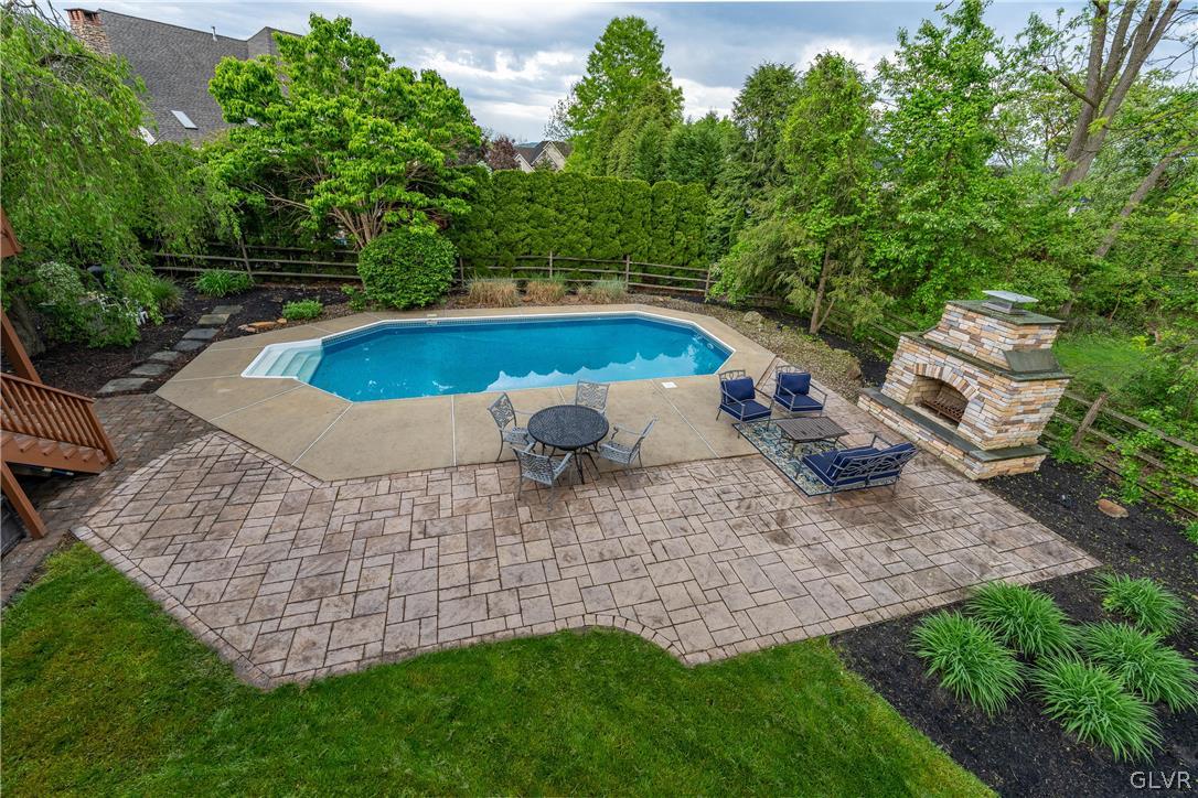 1618 Knollwood Road Bethlehem, PA 18015 - Photo 28 of 31 Pool area