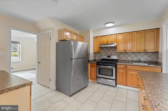 $530,000 | 5820 32nd Avenue, Hyattsville, MD 20782