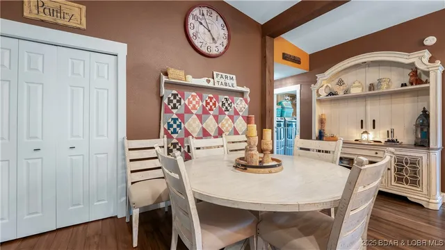 $595,000 | 660 Upper Prairie Hollow Road, Macks Creek, MO 65786