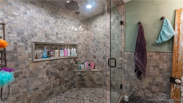 $595,000 | 660 Upper Prairie Hollow Road, Macks Creek, MO 65786