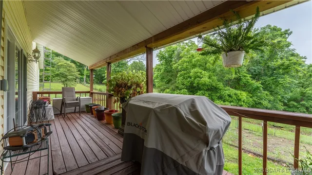 $595,000 | 660 Upper Prairie Hollow Road, Macks Creek, MO 65786