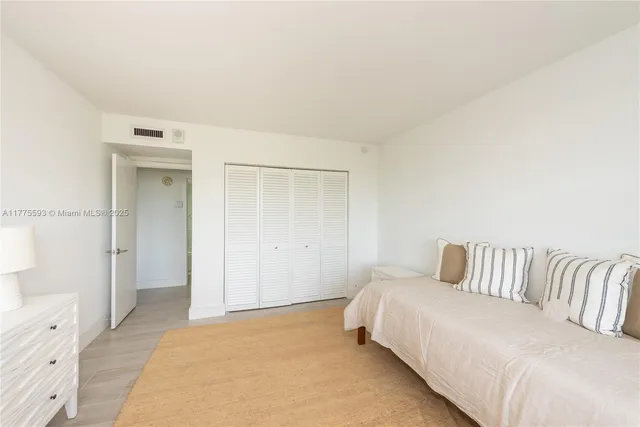 $1,090,000 | 155 Ocean Ln Drive, Unit 404, Key Biscayne, FL 33149