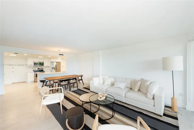 $1,090,000 | 155 Ocean Ln Drive, Unit 404, Key Biscayne, FL 33149