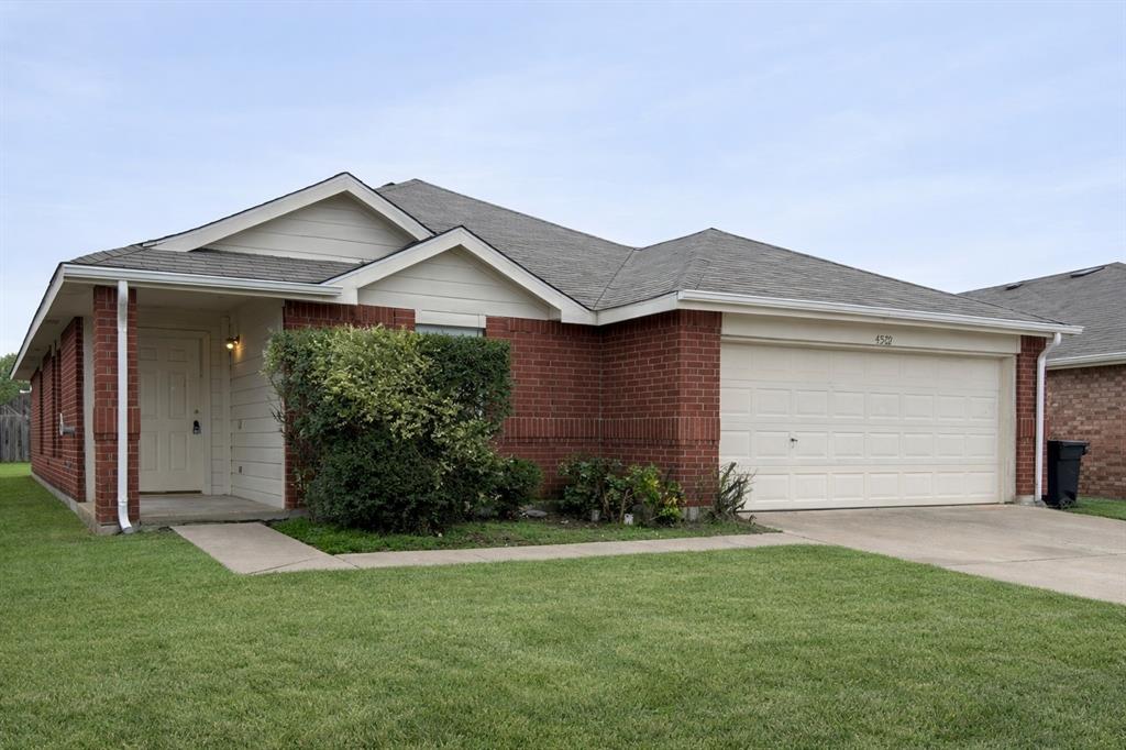 2512 Mitchell Lane Anna, TX 75409 - Photo 2 of 8 a front view of house with yard and green space