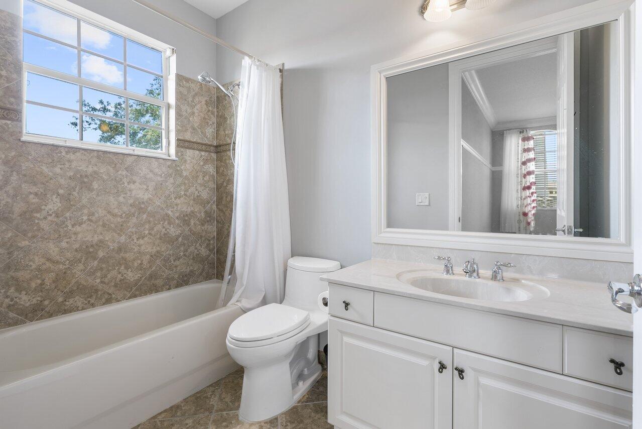 8626 Daystar Ridge Point Boynton Beach, FL 33473 - Photo 31 of 58 Bathroom 4 Up