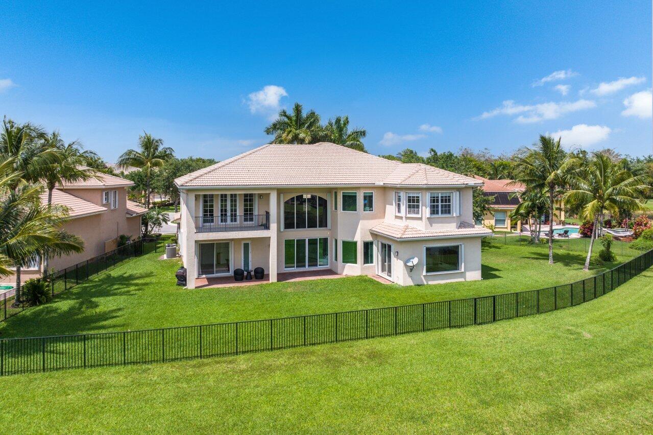 8626 Daystar Ridge Point Boynton Beach, FL 33473 - Photo 40 of 58 backyard
