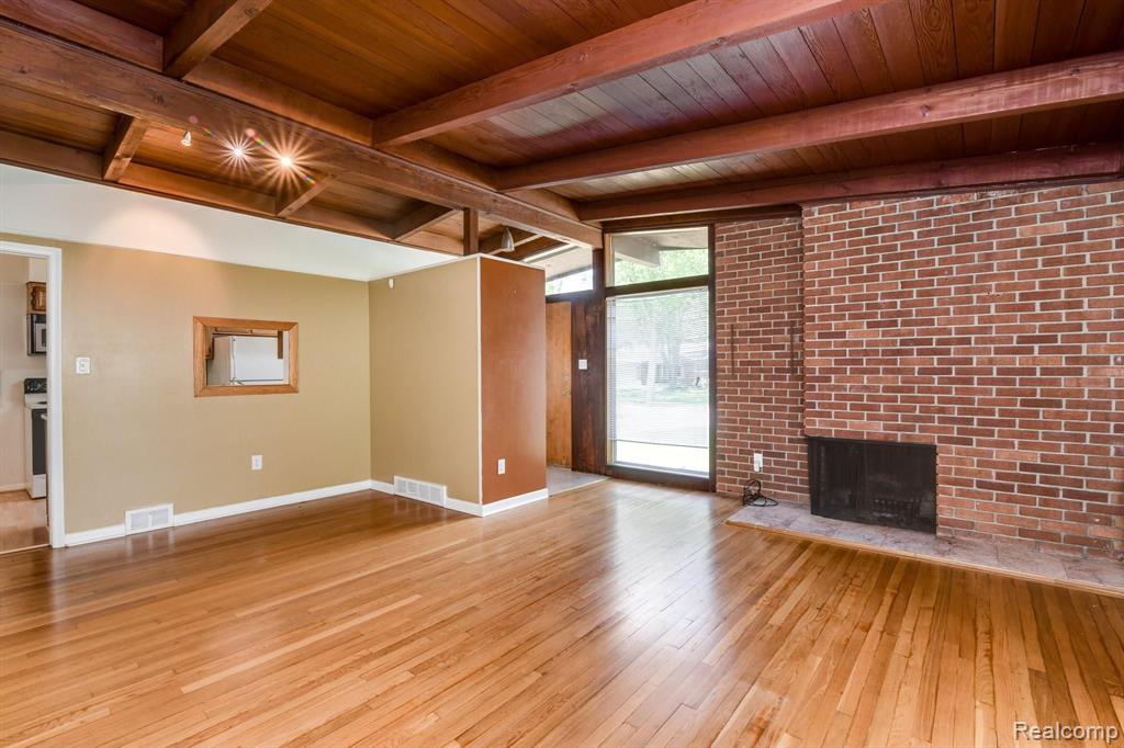 29146 Rambling Road Southfield, MI 48076 - Photo 4 of 30