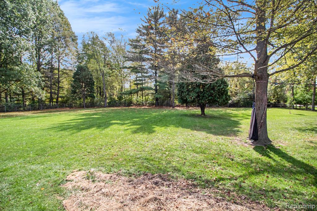 13335 Bunton Road Willis, MI 48191 - Photo 32 of 38 Gallery Image 32