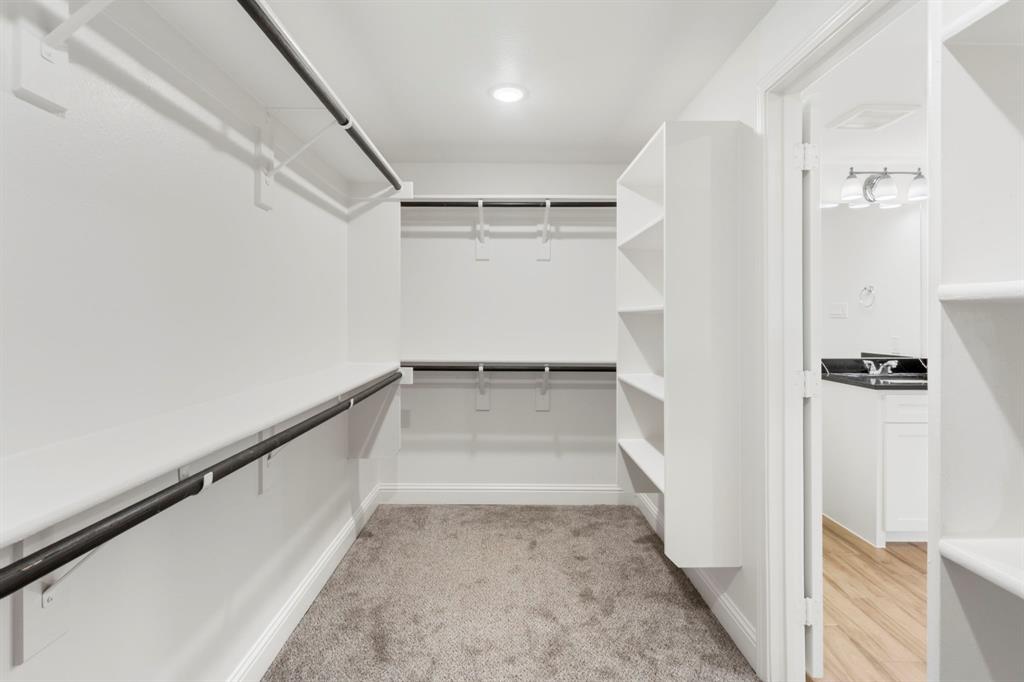 825 Apache Trace Grand Prairie, TX 75051 - Photo 17 of 30