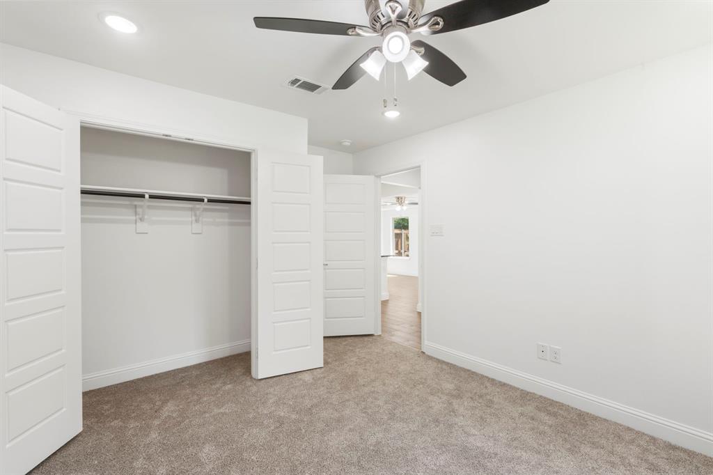 825 Apache Trace Grand Prairie, TX 75051 - Photo 20 of 30