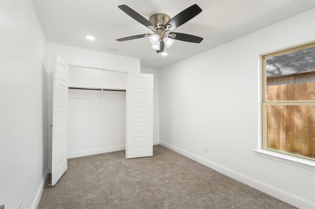 825 Apache Trace Grand Prairie, TX 75051 - Photo 23 of 30