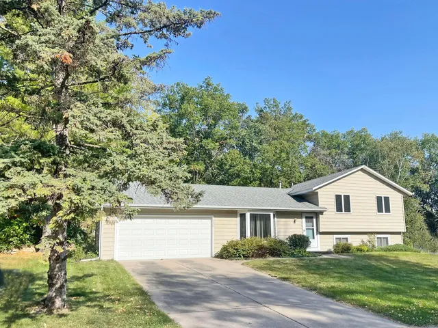 $2,495 | 12940 Exley Avenue, Apple Valley, MN 55124