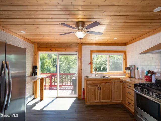 $499,000 | 16 Robin Road, Copake, NY 12521