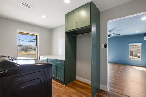 $645,000 | 7110 Tawny Circle, Austin, TX 78745