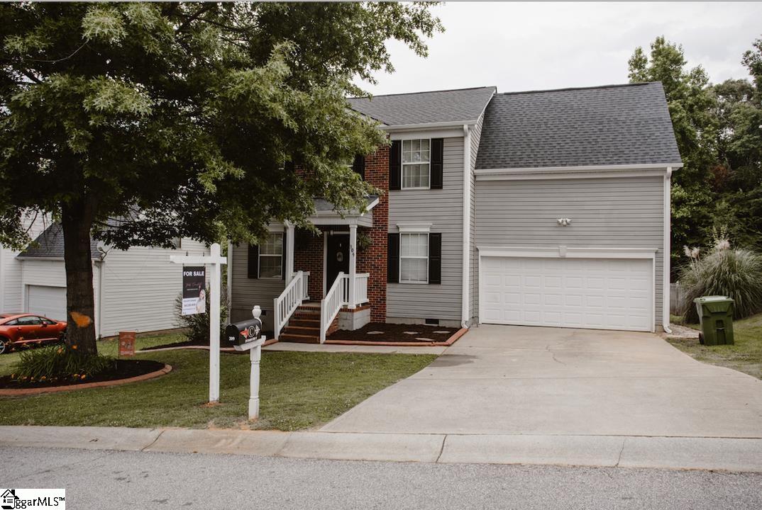 309 Hampton Ridge Drive Greer, SC 29651 - Photo 2 of 33 Gallery Image 2