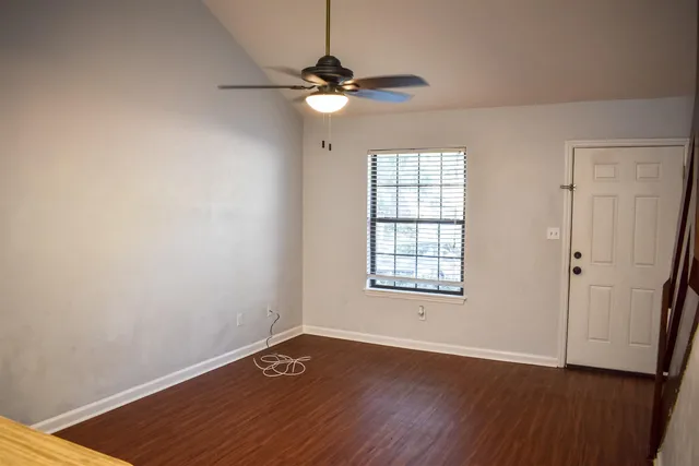 $1,350 | 1169 Ocala Road, Tallahassee, FL 32304