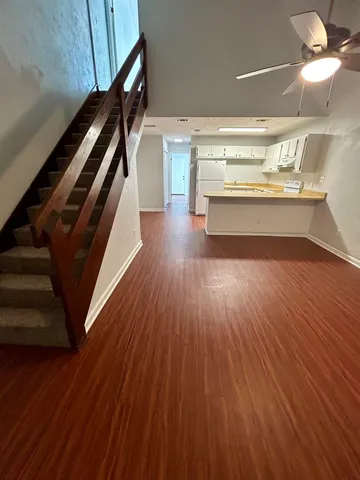 $1,350 | 1169 Ocala Road, Tallahassee, FL 32304