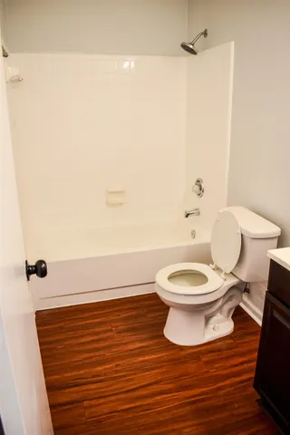 $1,350 | 1169 Ocala Road, Tallahassee, FL 32304