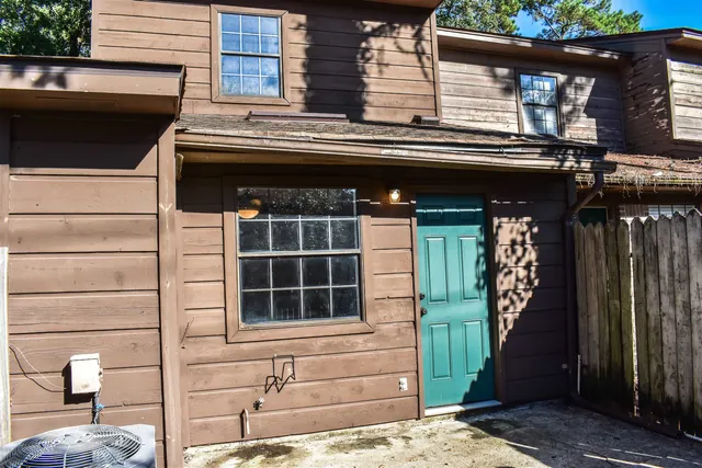 $1,350 | 1169 Ocala Road, Tallahassee, FL 32304