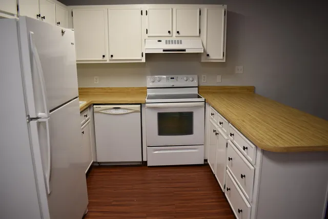 $1,350 | 1169 Ocala Road, Tallahassee, FL 32304