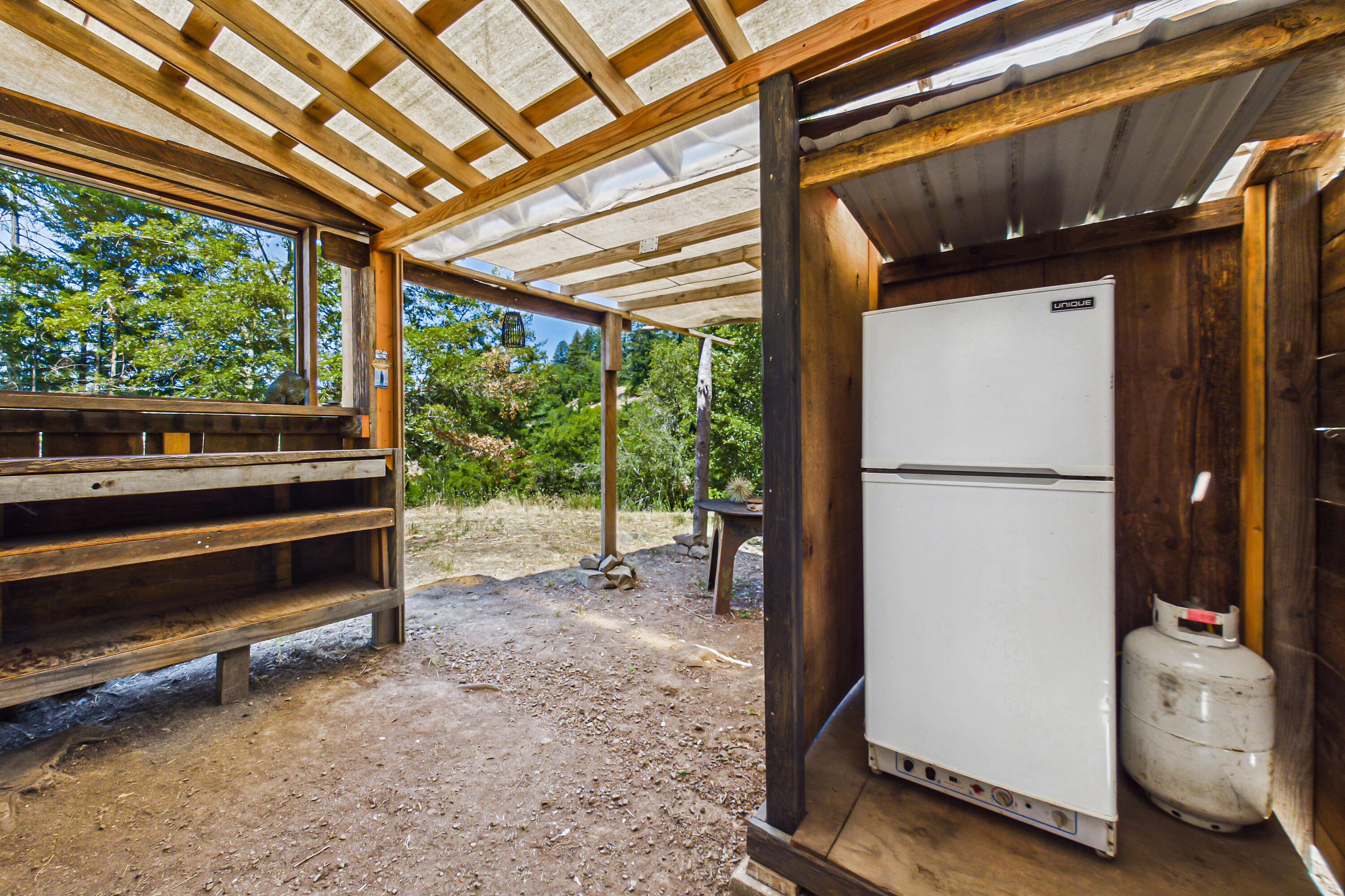 60890 Bell Springs Road Laytonville, CA 95454 - Photo 24 of 77 a view of room with a large window