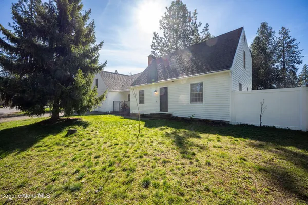 $699,990 | 1140 East Forest Park Lane, Coeur D'Alene, ID 83815