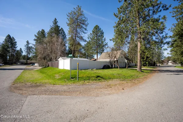 $699,990 | 1140 East Forest Park Lane, Coeur D'Alene, ID 83815