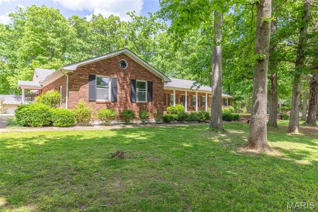 $425,000 | 1103 Cherry Street, Doniphan, MO 63935