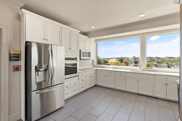 $1,049,000 | 87 Medford Street, Unit 305, Medford, MA 02155