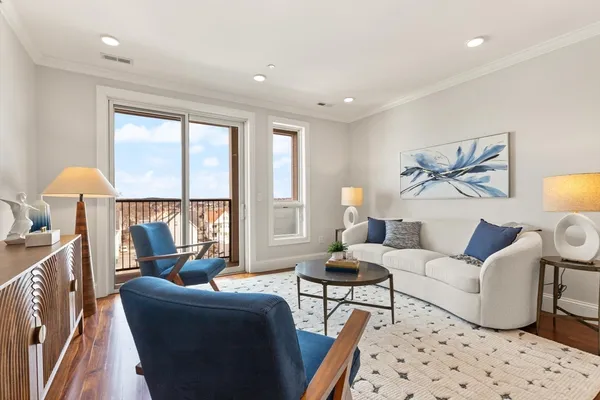 $1,049,000 | 87 Medford Street, Unit 305, Medford, MA 02155
