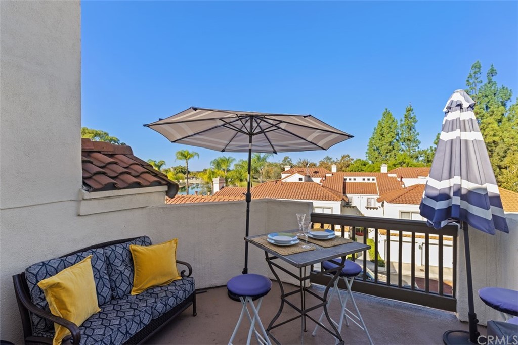 19 Brisa Ribera Rancho Santa Margarita, CA 92688 - Photo 3 of 16 a living room with furniture fireplace and flat screen tv