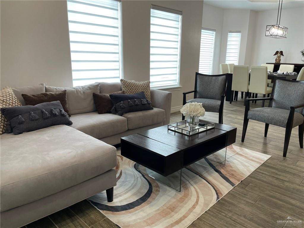 3003 South L Lane, Unit C McAllen, TX 78503 - Photo 3 of 17