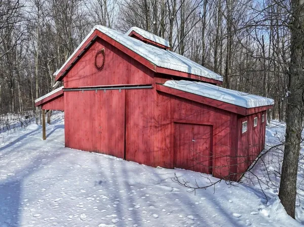 $2,000,000 | 860 West Street, Cornwall, VT 05753