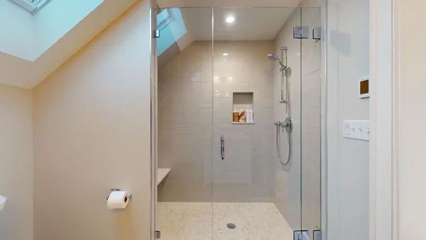 $2,000,000 | 860 West Street, Cornwall, VT 05753