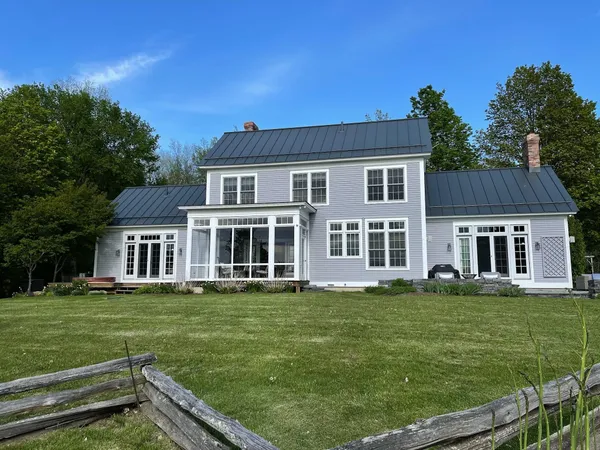 $2,000,000 | 860 West Street, Cornwall, VT 05753