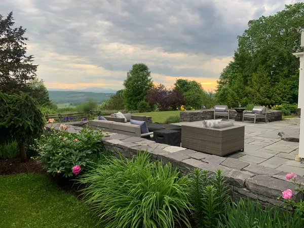 $2,000,000 | 860 West Street, Cornwall, VT 05753