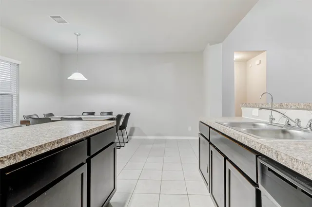 $2,450 | 7431 Foxwaithe Lane, Humble, TX 77338