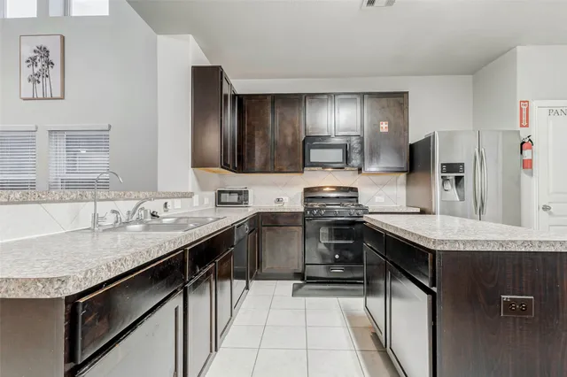 $2,450 | 7431 Foxwaithe Lane, Humble, TX 77338