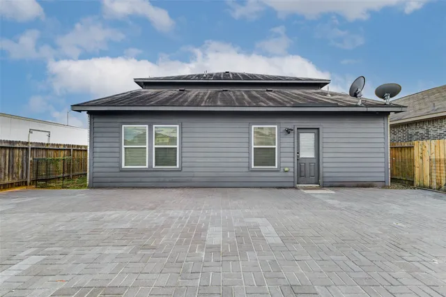 $2,450 | 7431 Foxwaithe Lane, Humble, TX 77338