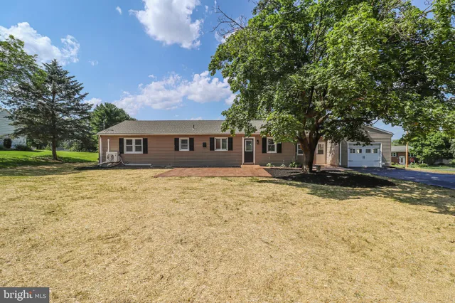 $449,900 | 7821 Skyline Drive, Harrisburg, PA 17112