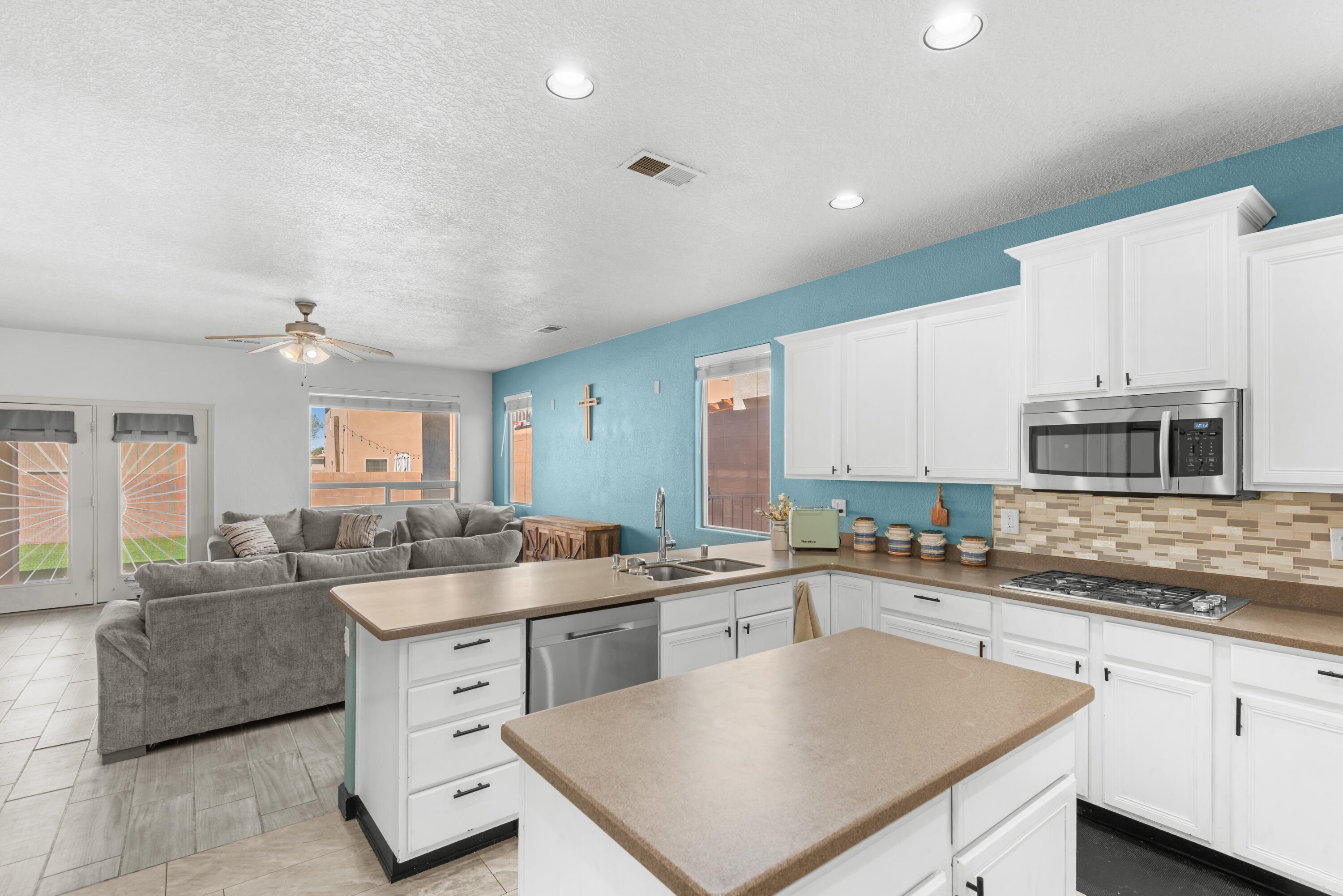 3609 Shiloh Road Northeast Rio Rancho, NM 87144 - Photo 8 of 46 Gallery Image 8