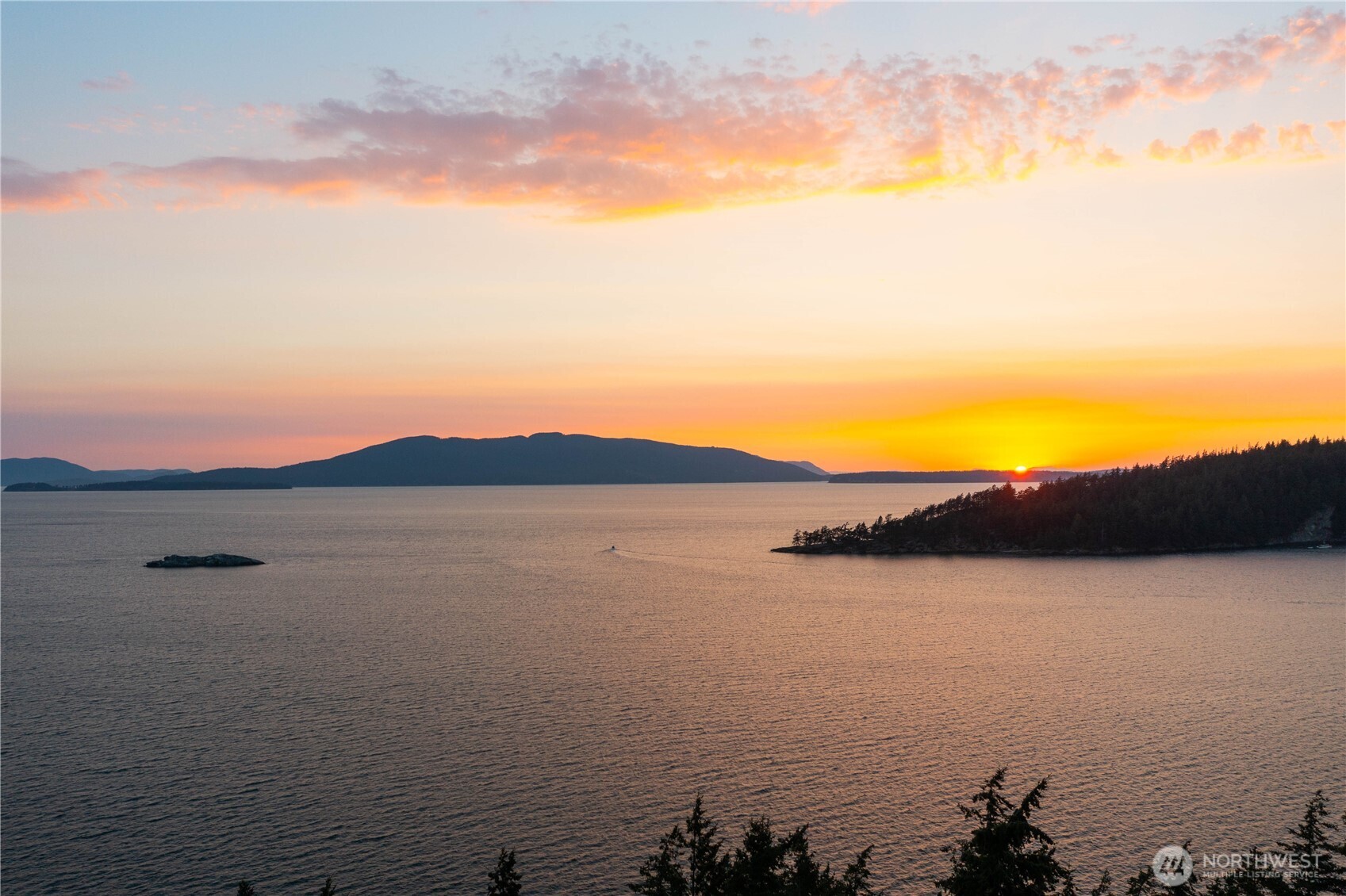 1310 10th Street, Unit 408 Bellingham, WA 98225 - Photo 33 of 33 a view of lake with mountain
